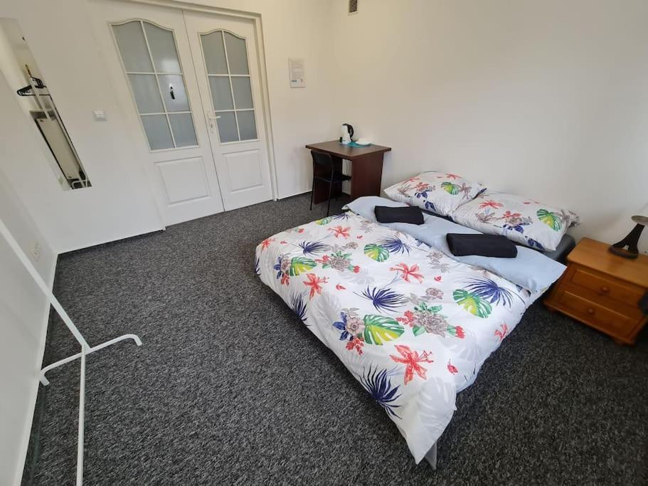 Fantastic Waw - Ns42 Room G Варшава Екстер'єр фото
